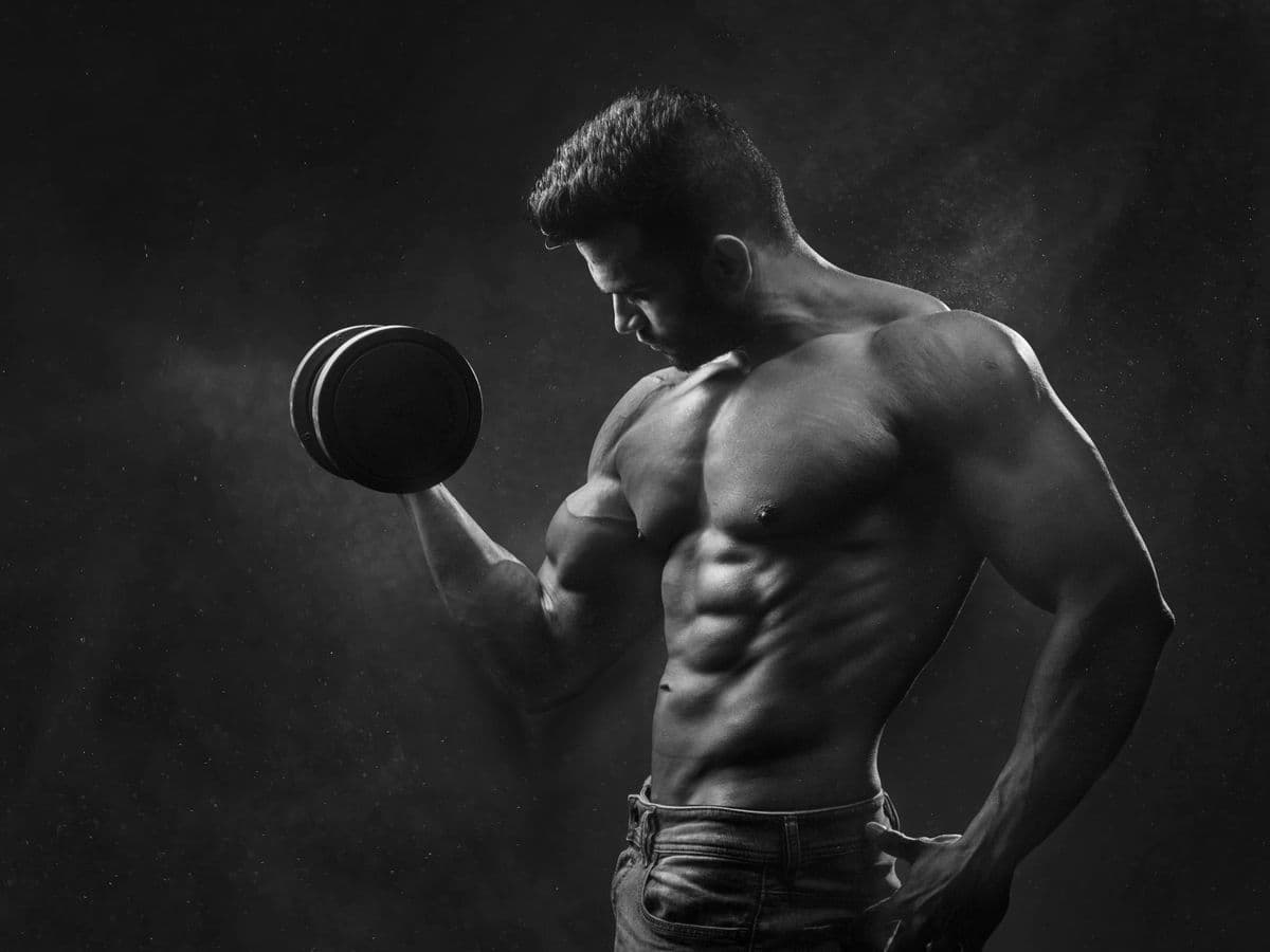 دليل اختيار كوتش جيم متخصص وموثوق: معايير واختبارات